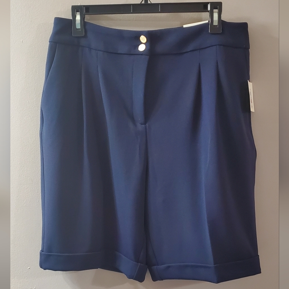 Anne Klein Navy Blue Bermuda Dress Women's Shorts With Pockets. Sz 10 NWT